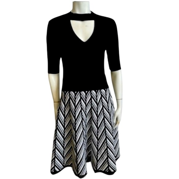 Candie’s Fit & Flare Sweater A Line Dress Size XL Black and White Chevron Fall - Picture 1 of 14